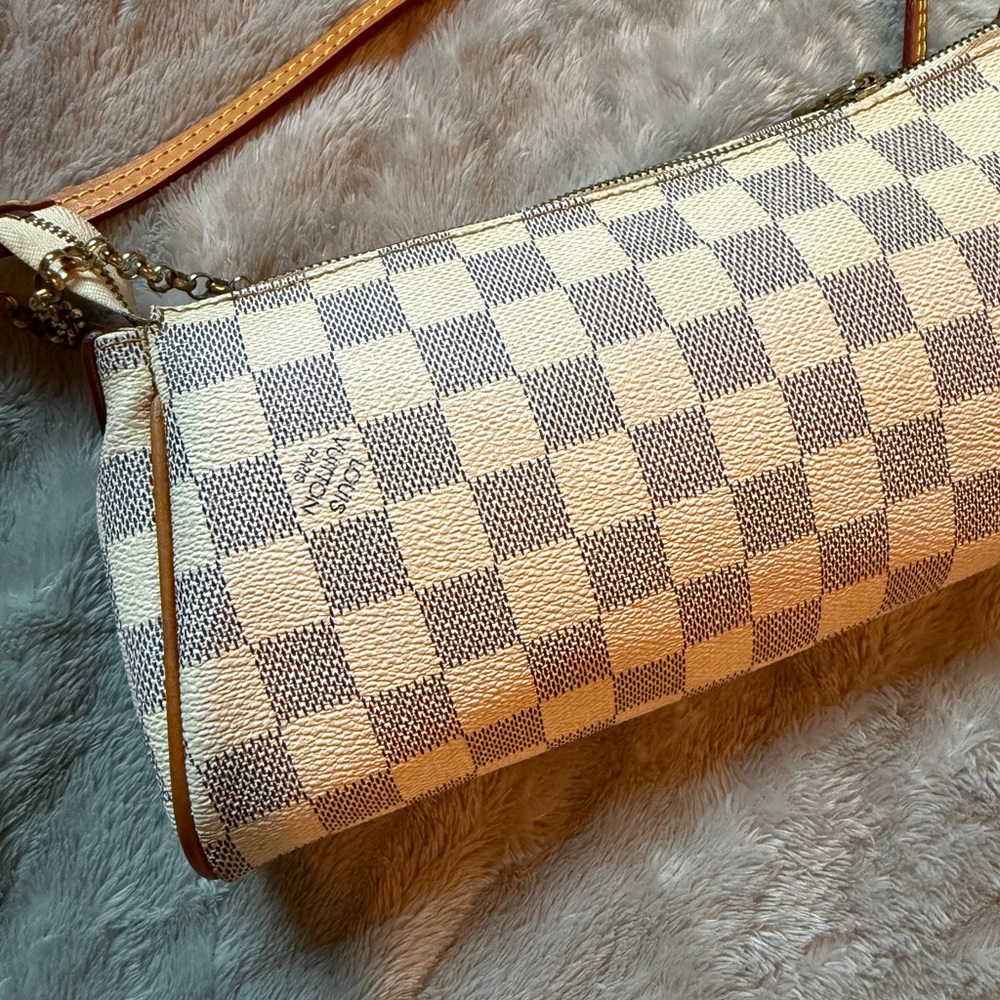 authentic Louis Vuitton Eva crossbody - Picture 9 of 15